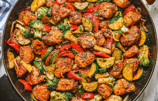 One Pot Chicken and Vegetables Skillet (Healthy & Low Carb)