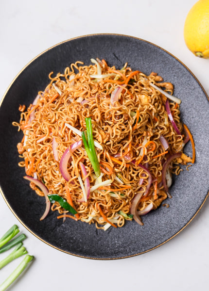 Fried Noodles with Onion and Carrot